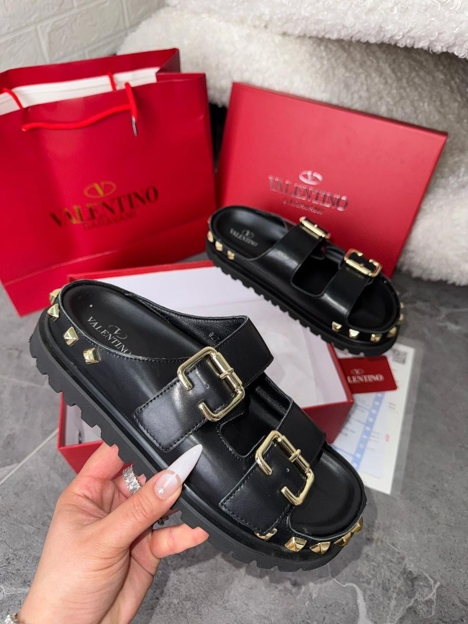босоножки valentino,сандалии valentino,,повседневные сандалии,женские сандалии