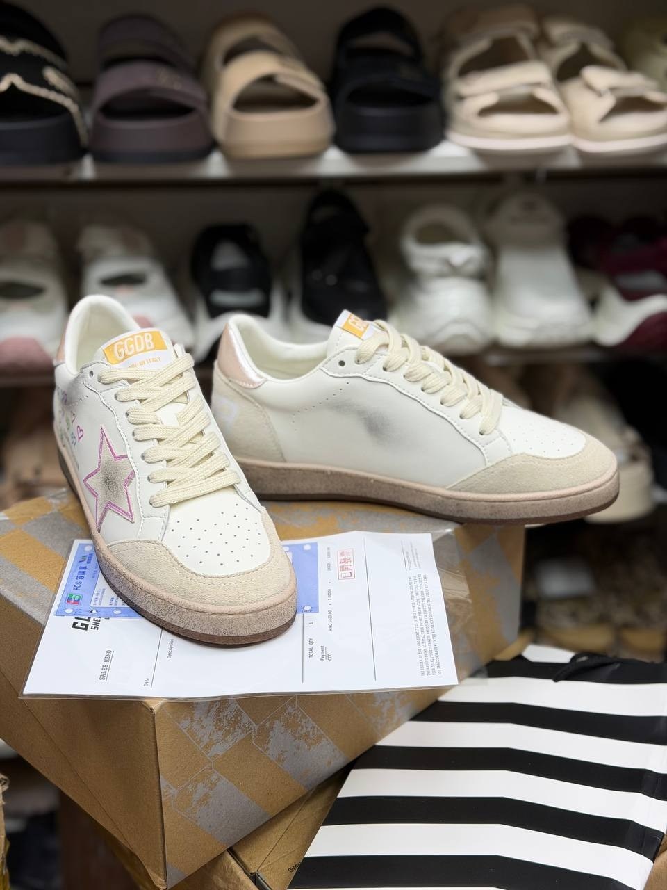 коричневые кроссовки ball star golden goose anthracite silver,,golden goose deluxe brand замшевые кеды ball star,кеды golden goose,замшевые кеды ball star golden goose deluxe brand gwf00117.f0068