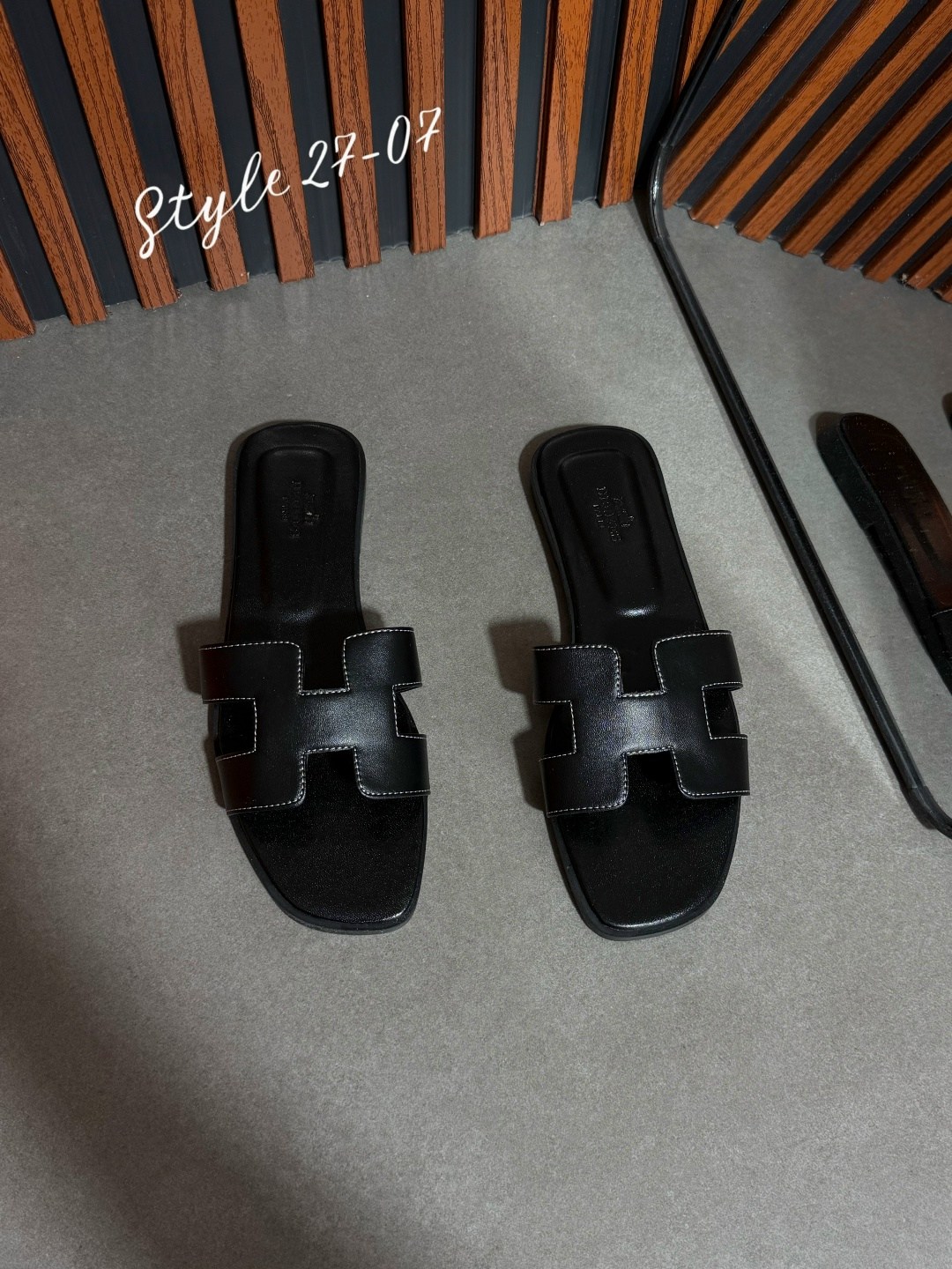шлепанцы hermes,шлепки hermes женские,шлепки эрмес оригинал,,шлепки гермес