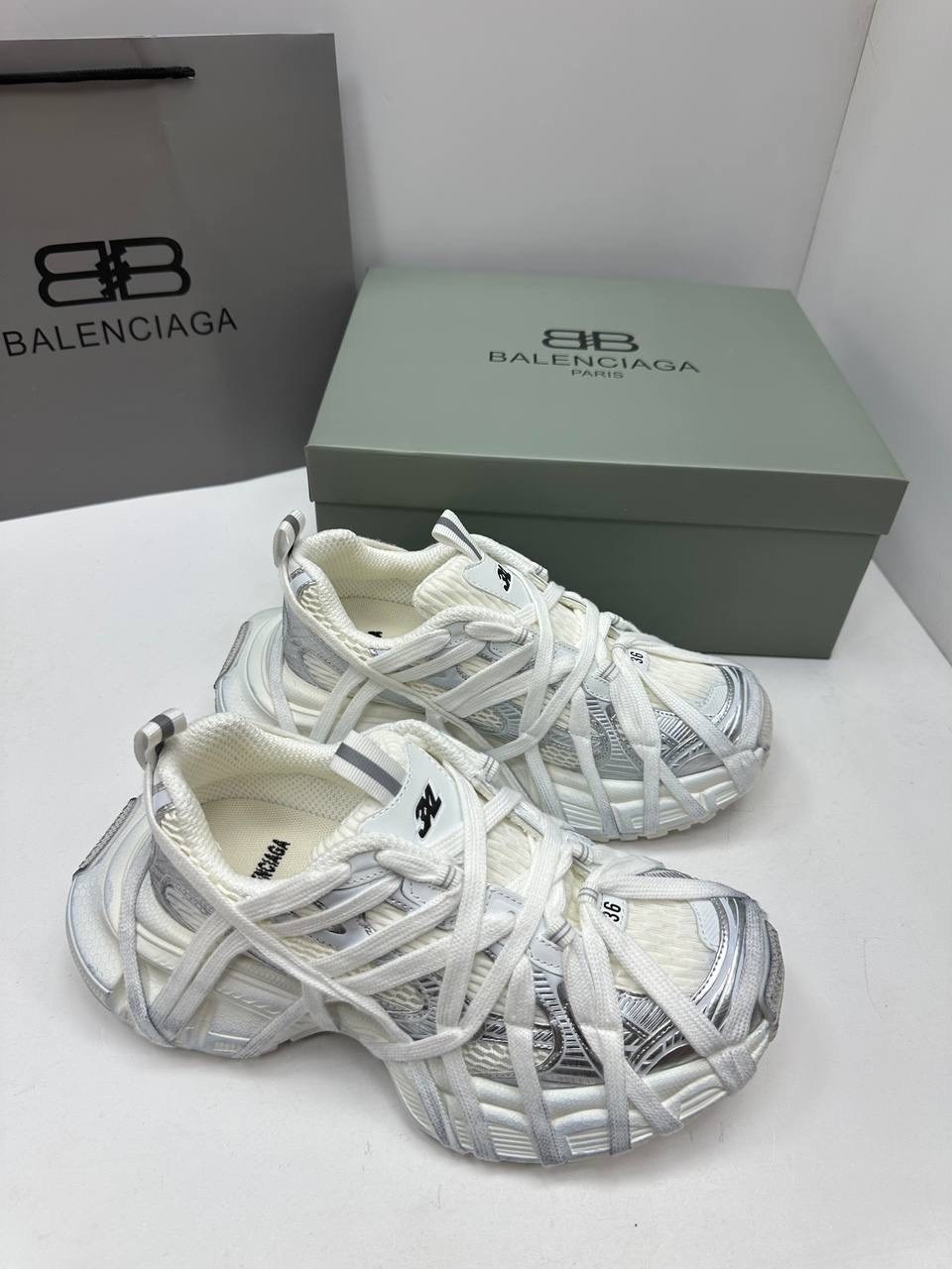 кроссовки женские balenciaga,кроссовки balenciaga,кроссовки 3 xl balenciaga,кроссовки 3xl extreme lace массивные на шнуровке balenciaga,кроссовки balenciaga premium shoes