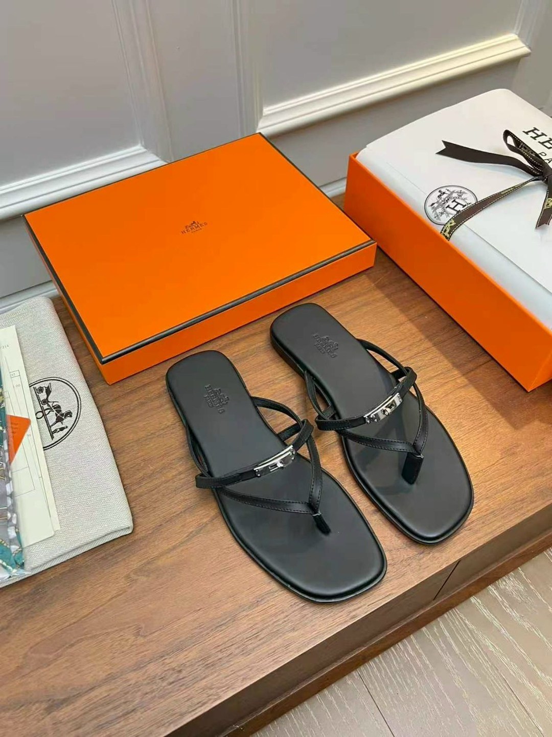 ,шлепанцы hermes,шлепанцы женские,шлепки эрмес,шлепки женские