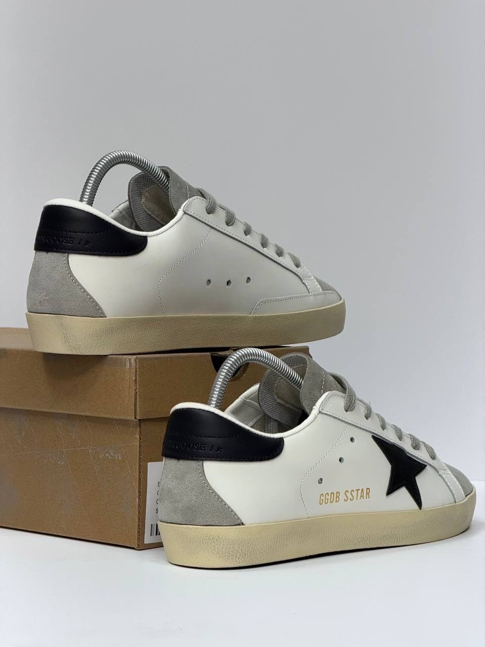 кроссовки golden goose,,кеды golden goose,кожаные кроссовки golden goose super star,женские брендовые кроссовки кеды со звездой голден гус golden goose