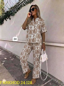 Костюм