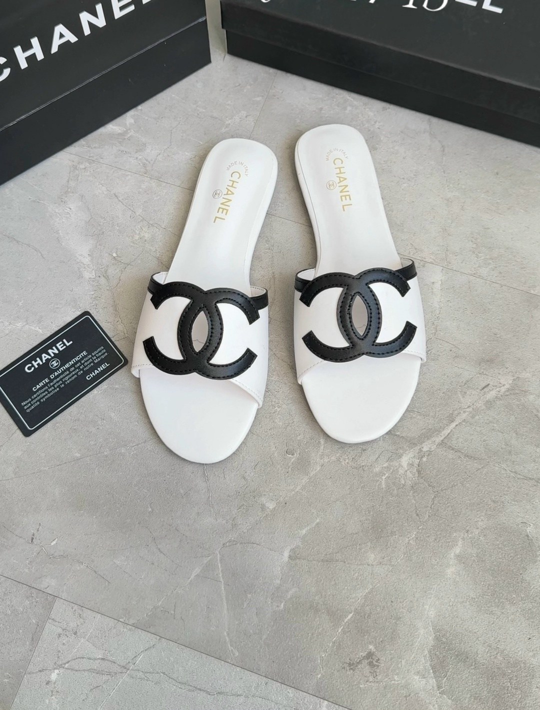 ,шлепанцы chanel,сандалии шанель,chanel slippers,шлепки шанель