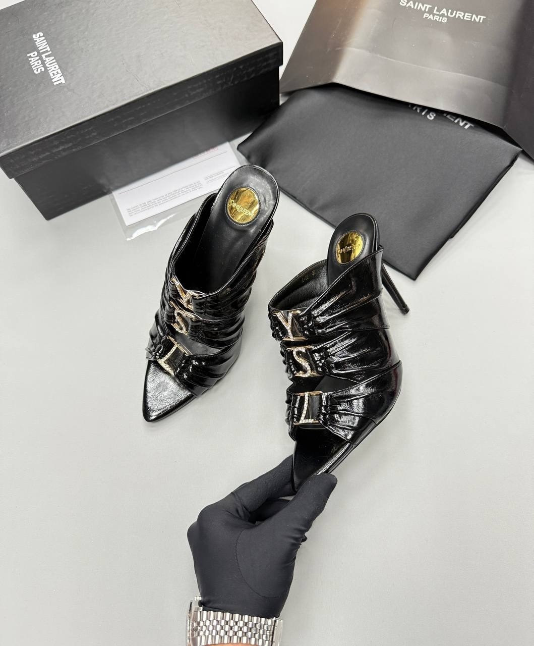 ,кожаные мюли,женская ,босоножки yves saint laurent,каблуки туфли