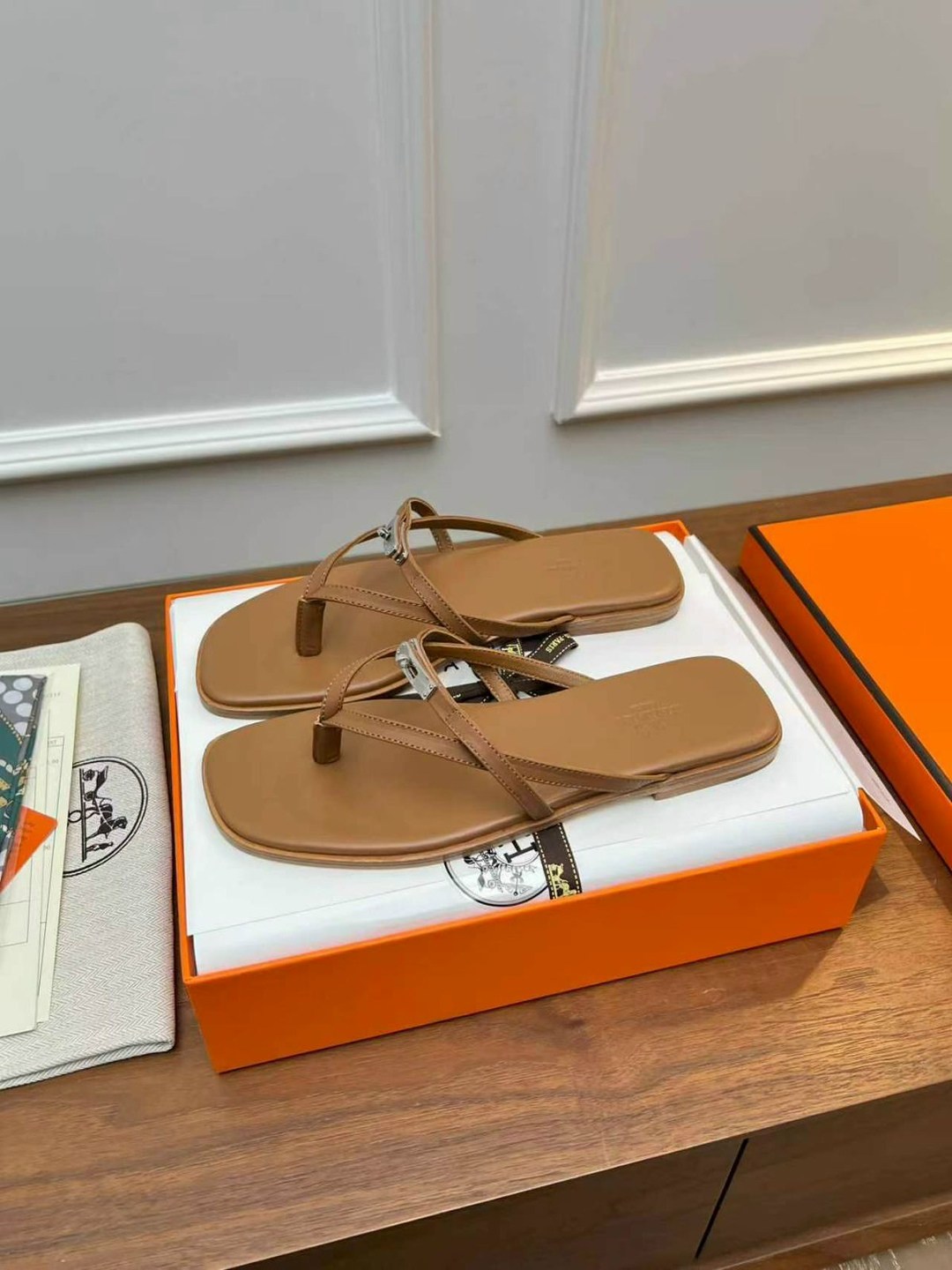 ,шлепанцы hermes,шлепанцы женские,шлепки эрмес,шлепки женские