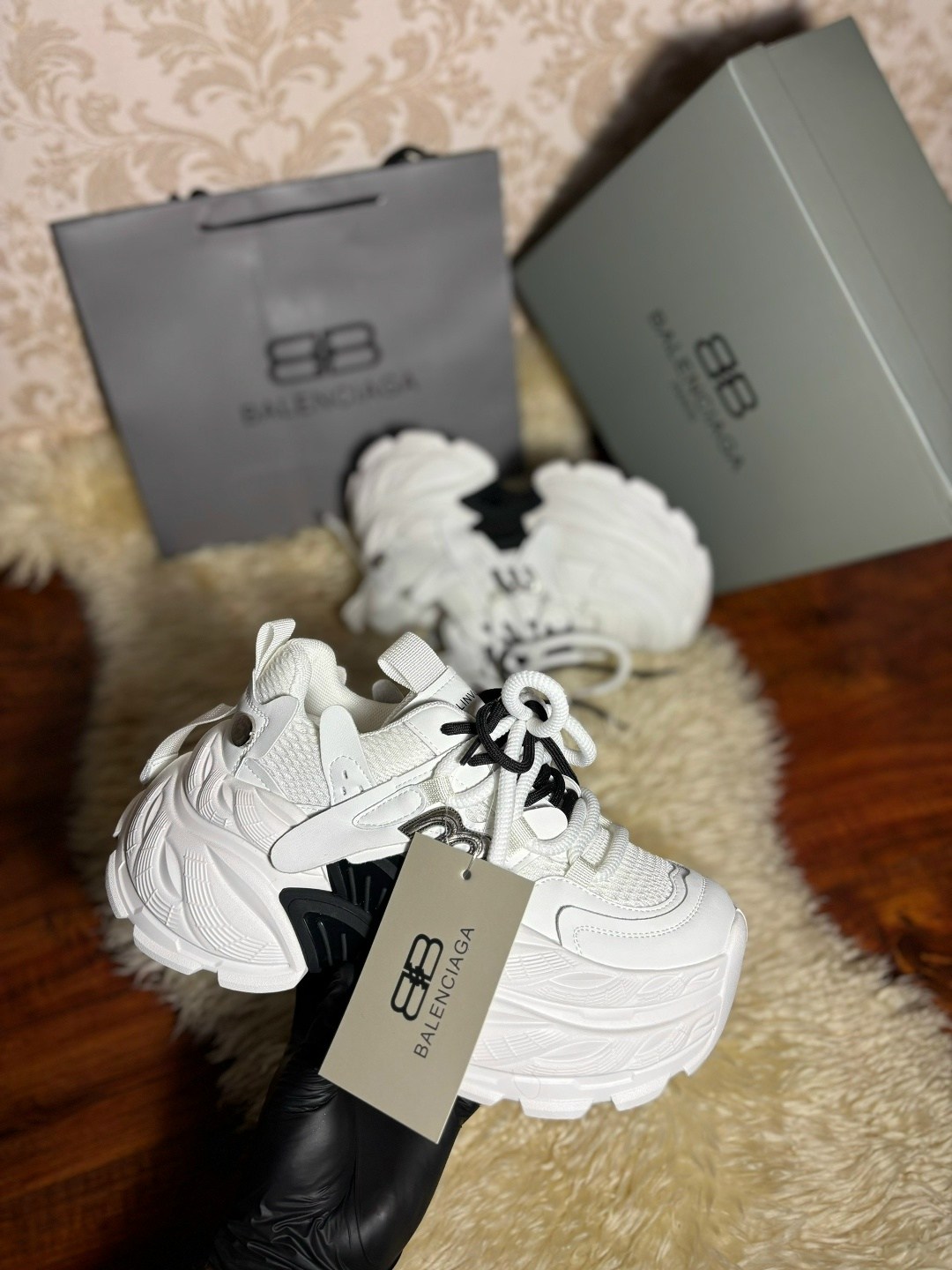 кроссовки,женские кроссовки,кроссовки balenciaga,balenciaga кроссовки женские,массивные кроссовки