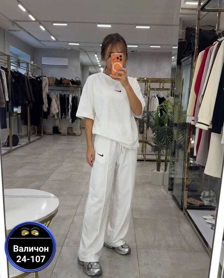 женский спортивный костюм adidas,костюм женский,костюм спортивный женский,спортивный костюм,костюм