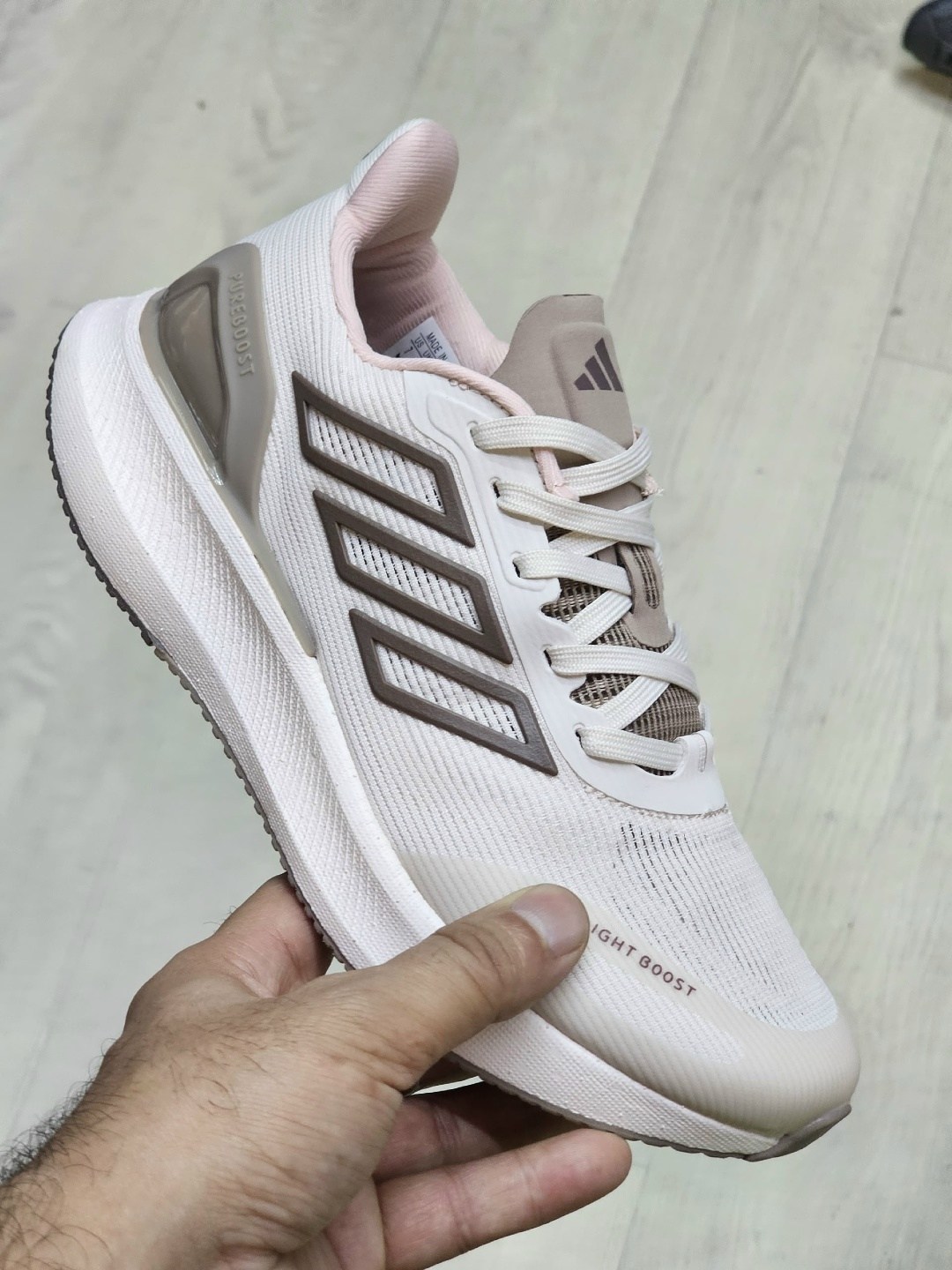 кроссовки женские adidas,adidas кроссовки,кроссовки,беговые кроссовки adidas,кроссовки adidas ultrabounce