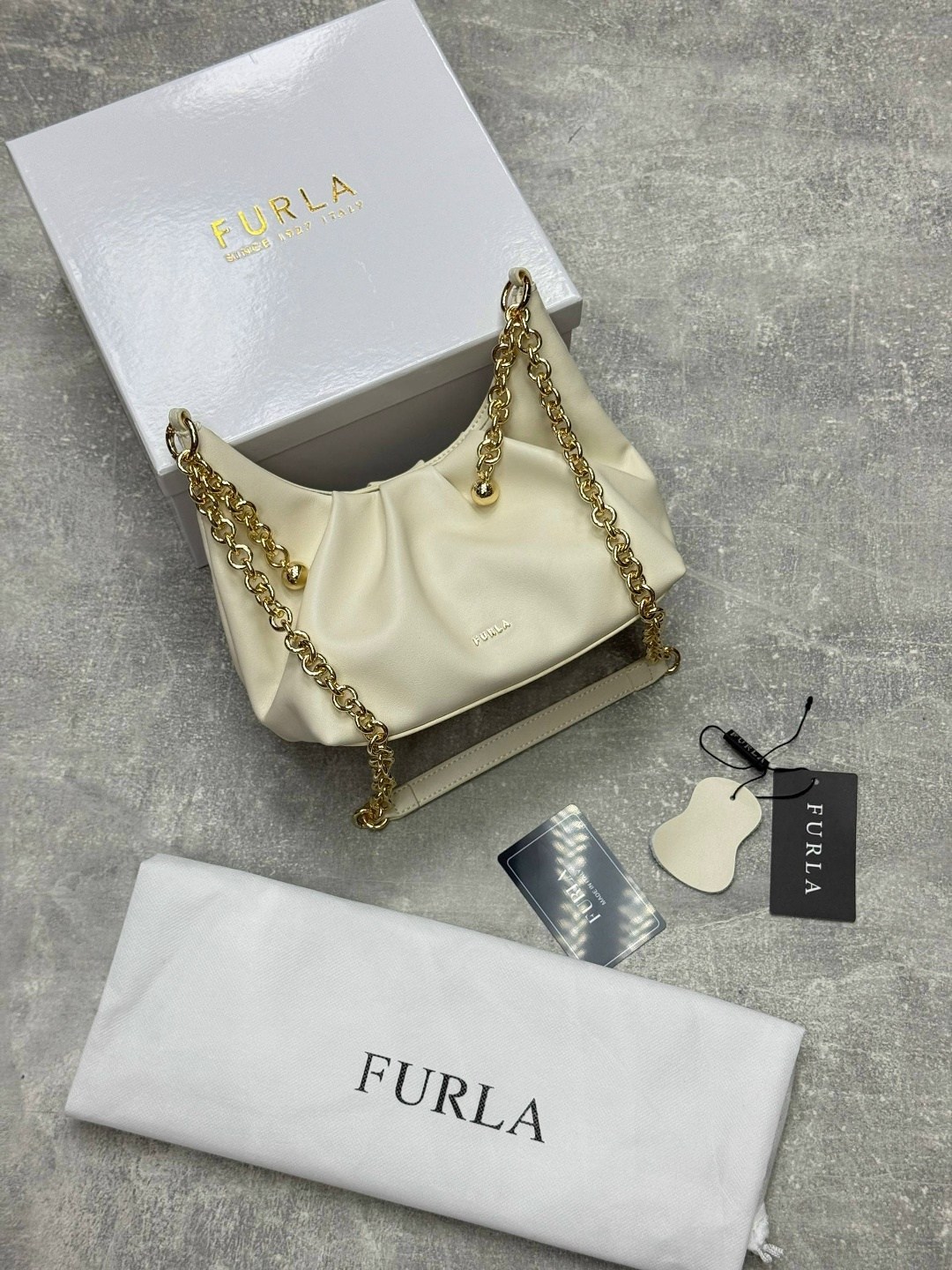 сумка furla,сумка через плечо furla,сумка,женская сумка,сумка на плечо