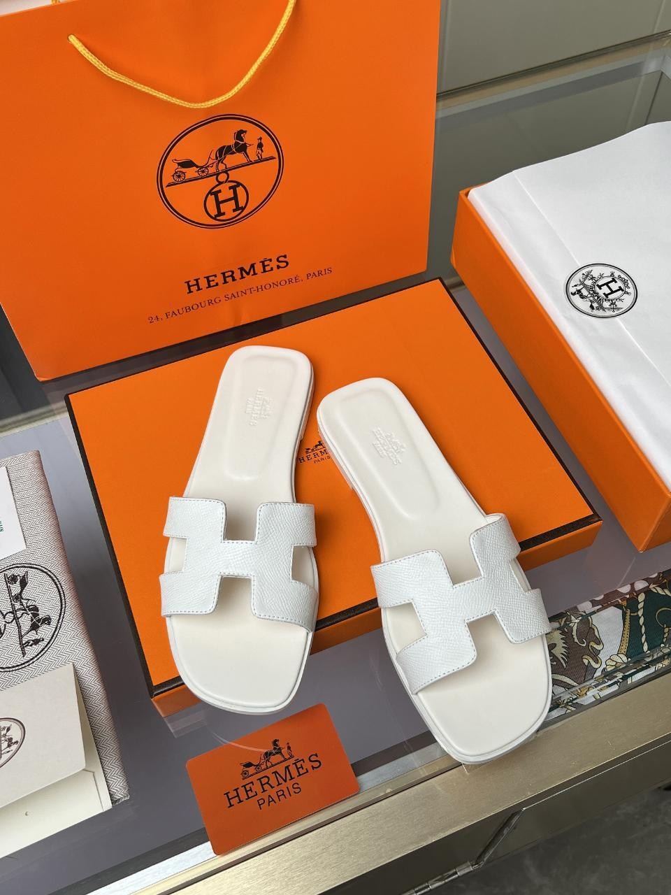 шлепанцы hermes, hermes,шлепки hermes 2026,шлепки hermes женские,шлепки hermes