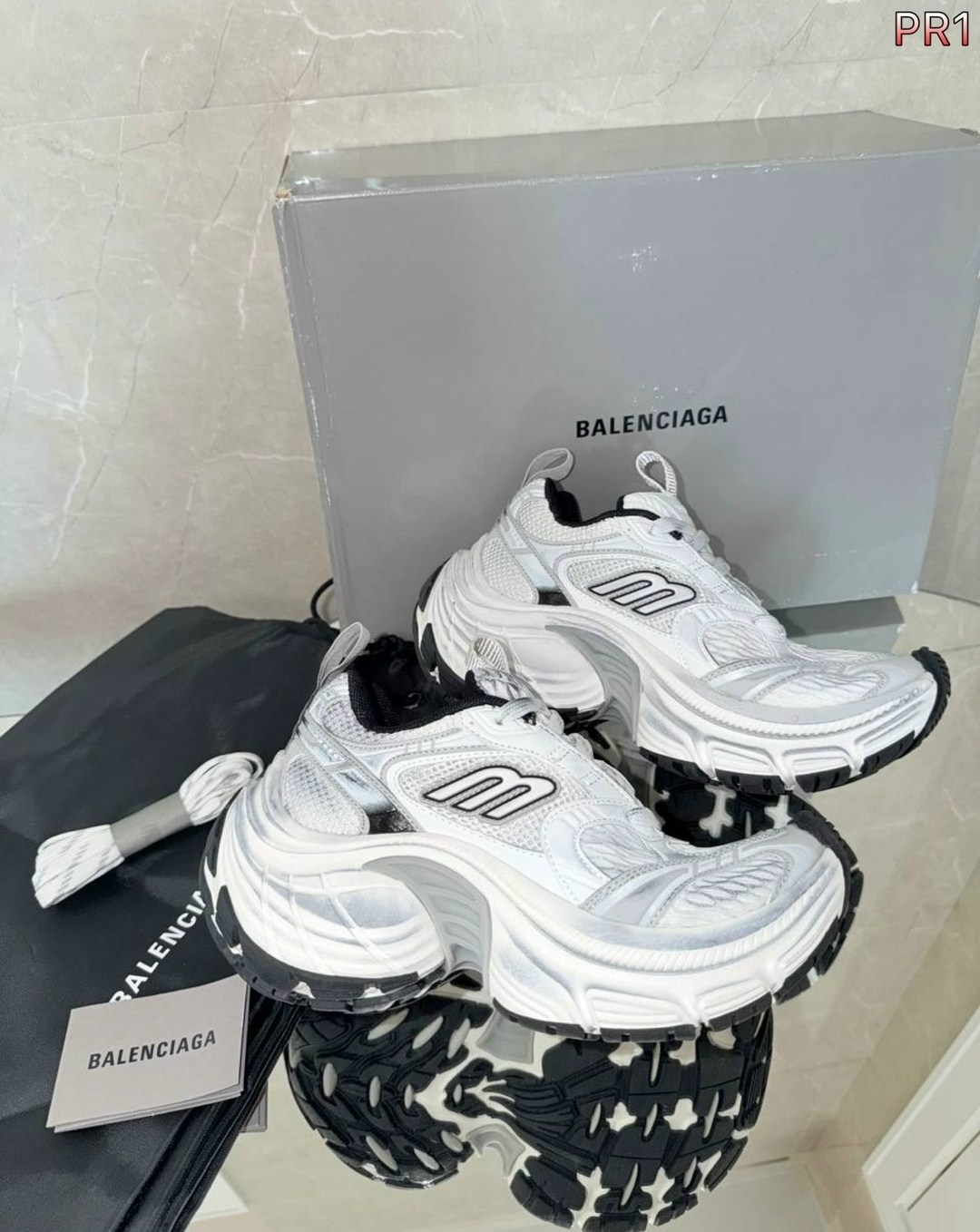 кроссовки женские balenciaga,balenciaga кроссовки,кроссовки женские balenciaga balenciaga цвет белый,кроссовки balenciaga на высокой подошве арт. р135,кроссовки на высокой подошве balenciaga