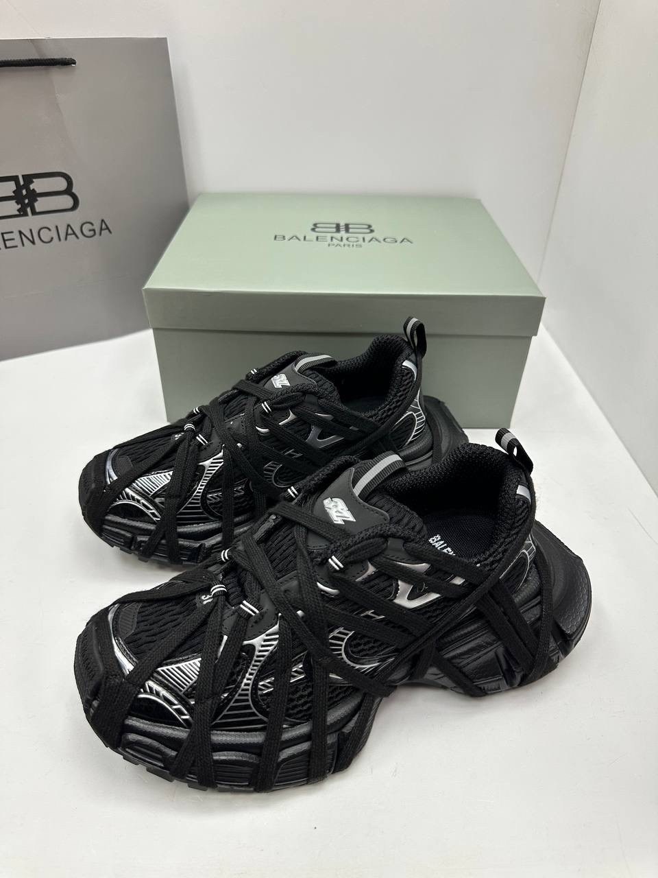 кроссовки женские balenciaga,кроссовки balenciaga,кроссовки 3 xl balenciaga,кроссовки 3xl extreme lace массивные на шнуровке balenciaga,кроссовки balenciaga premium shoes
