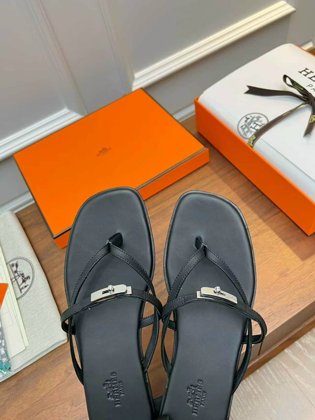 ,шлепанцы hermes,шлепанцы женские,шлепки эрмес,шлепки женские