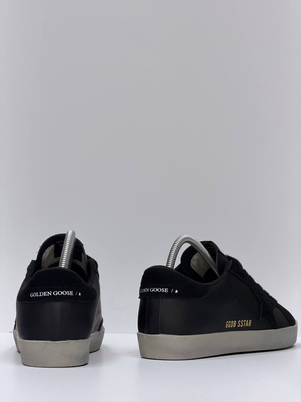 кроссовки golden goose superstar distressed black silver,мужские кроссовки golden goose superstar lea,кроссовки golden goose superstar,кроссовки golden goose,golden goose superstar кеды мужские