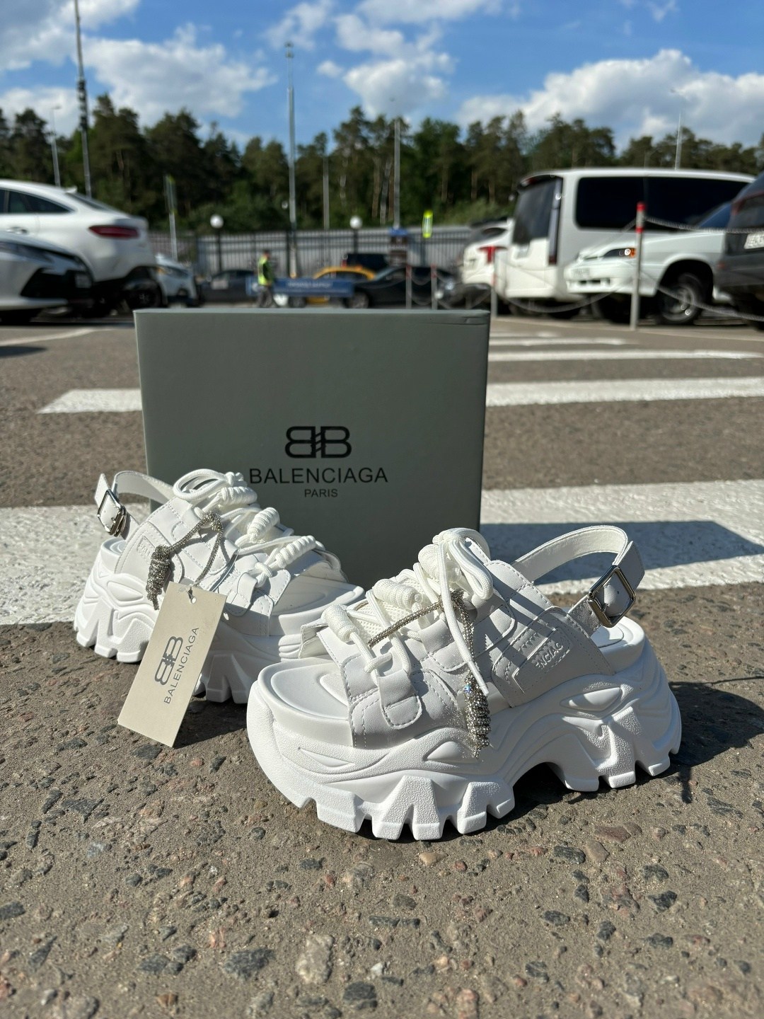 сандалии balenciaga,босоножки balenciaga,кроссовки женские balenciaga,босоножки баленсиага balenciaga,сандалии balenciaga женские