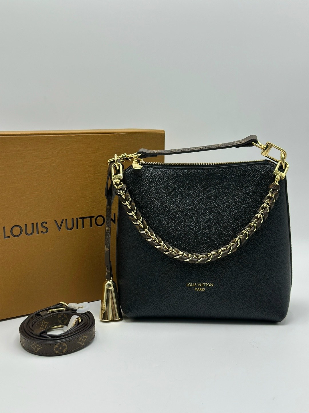 louis vuitton женская сумка,cумка louis vuitton,сумка луи виттон capucines,louis vuitton сумка на плечо,сумки луи виттон