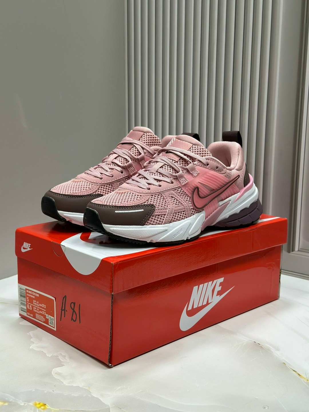 кроссовки,кроссовки nike,женские кроссовки nike,женские кроссовки,спортивная