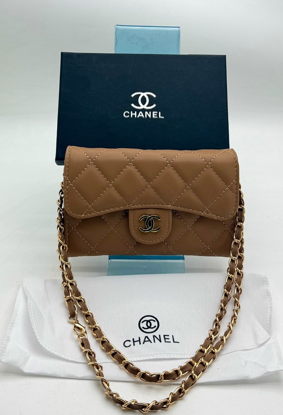 chanel сумка,сумка женская chanel,синяя сумка chanel 2.55 шанель клатч на ремне кожа,chanel клатч,клатч шанель