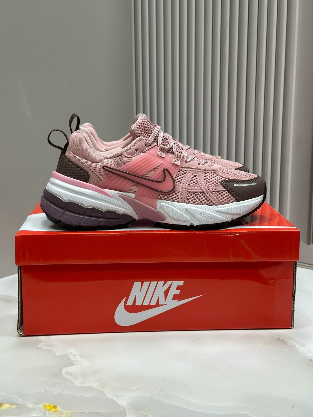 кроссовки,кроссовки nike,женские кроссовки nike,женские кроссовки,спортивная