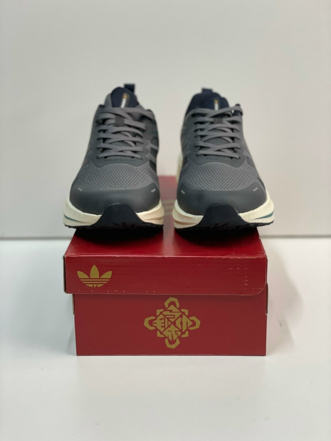 кроссовки adidas,кроссовки мужской adidas,кроссовки,кроссовки для бега,кроссовки адидас