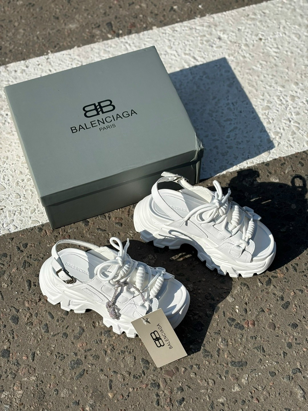 сандалии balenciaga,босоножки balenciaga,кроссовки женские balenciaga,босоножки баленсиага balenciaga,сандалии balenciaga женские