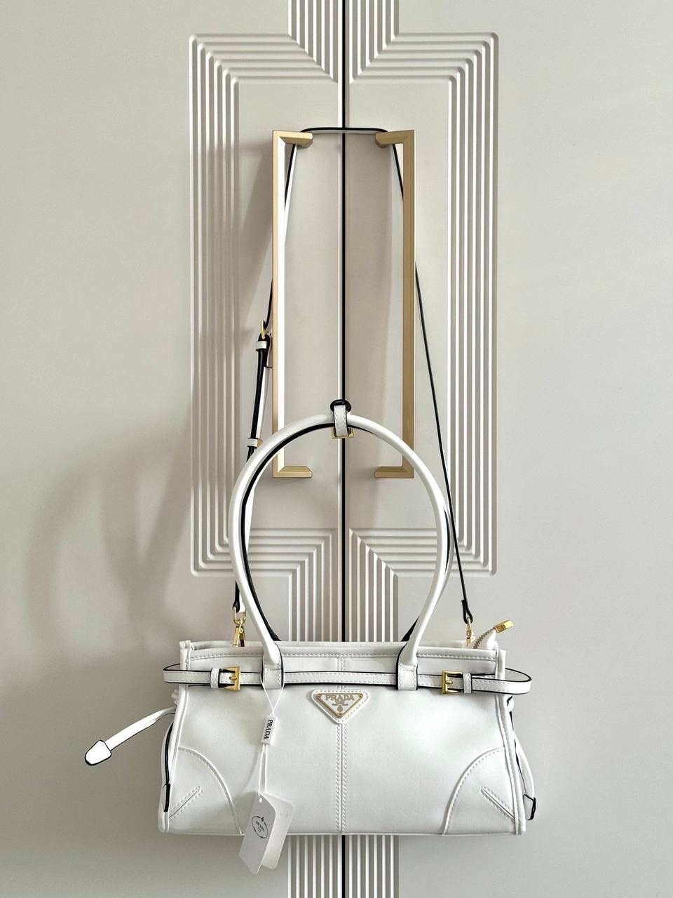 сумки prada,prada сумка женская,сумка,сумка prada белая,модная сумка