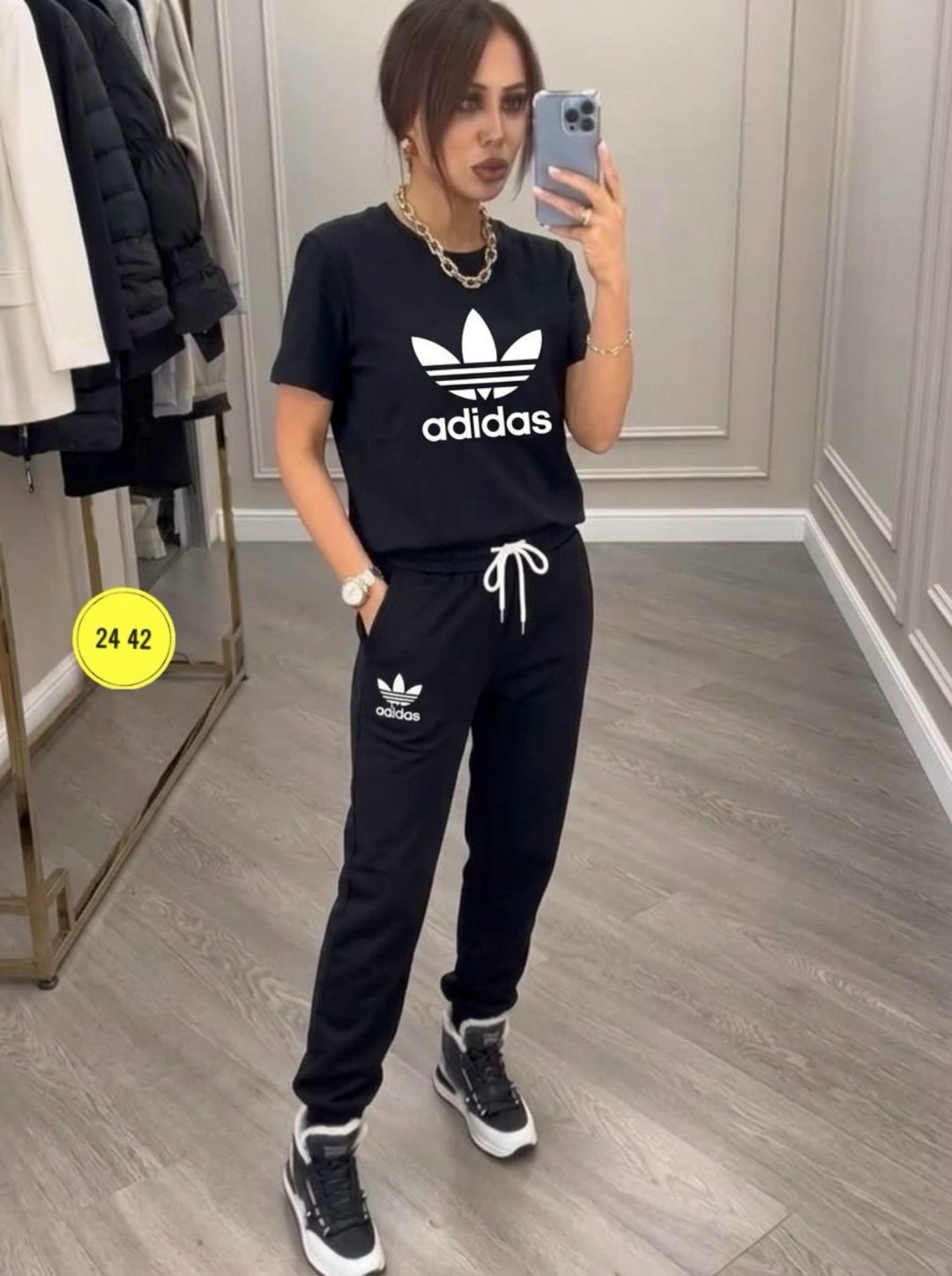 спортивный женский костюм,спортивные костюмы,костюм женский,костюм adidas,adidas костюм спортивный