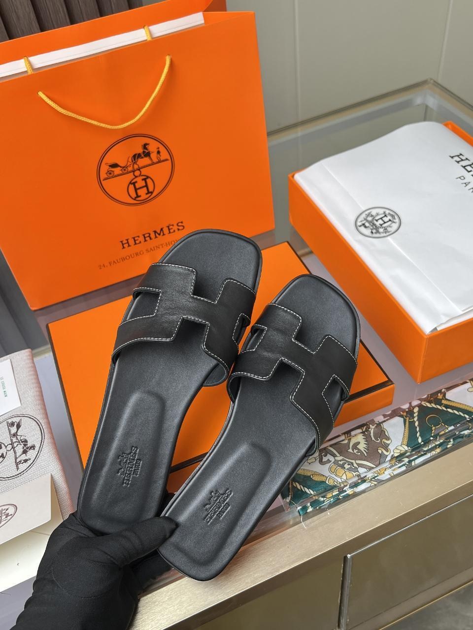шлепки hermes женские,шлёпанцы hermes,шлепки hermes oran,женские кожаные шлепки hermes oran коричневые,шлепки hermes