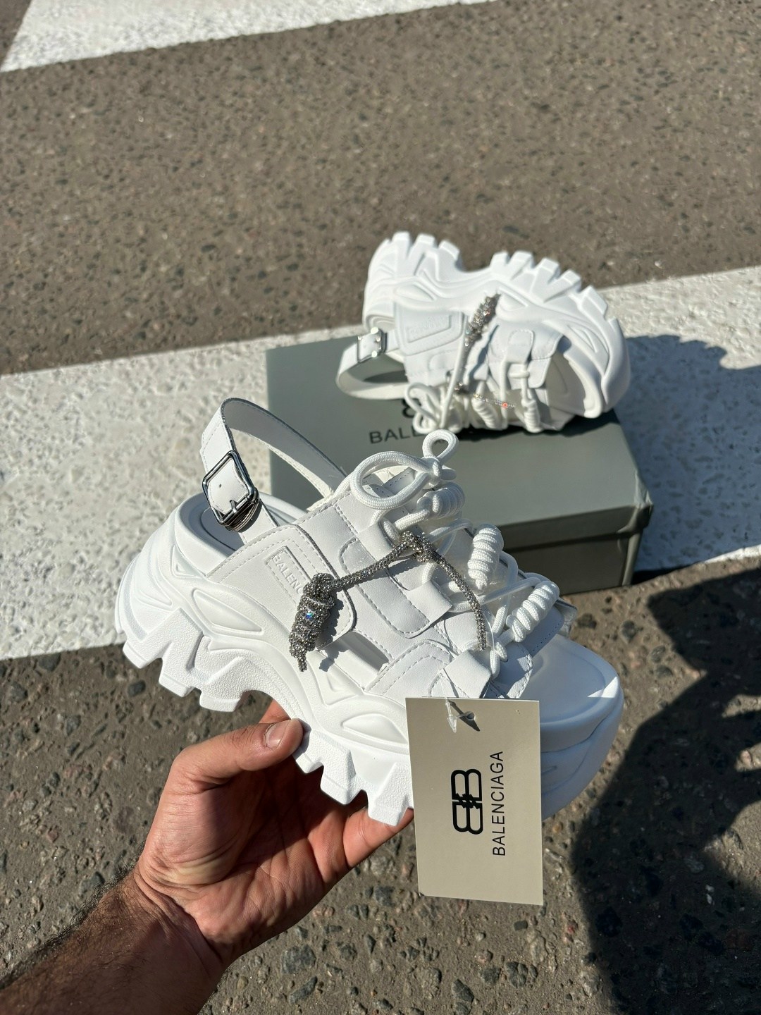 сандалии balenciaga,босоножки balenciaga,кроссовки женские balenciaga,босоножки баленсиага balenciaga,сандалии balenciaga женские
