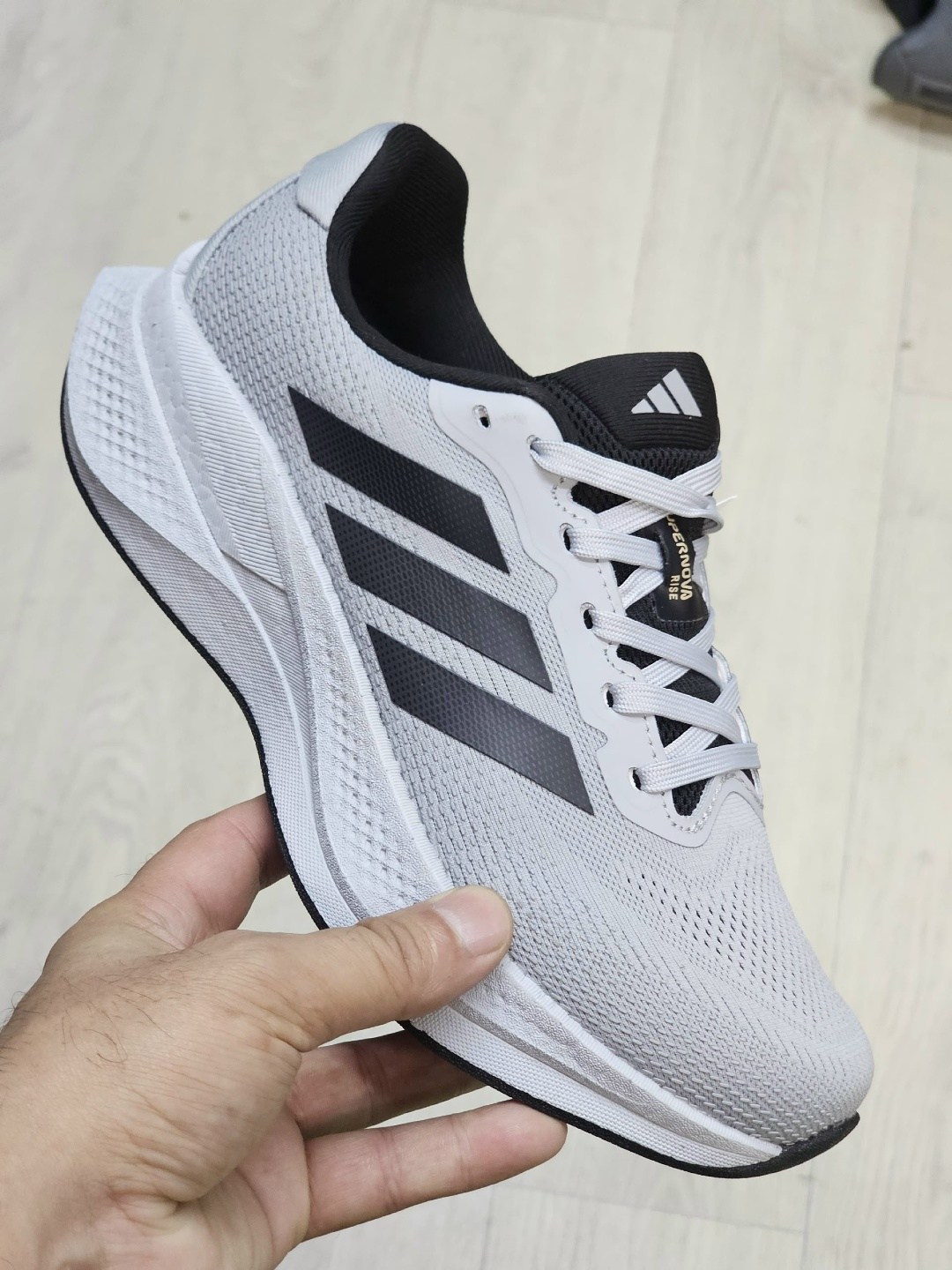 кроссовки женские adidas,adidas кроссовки,кроссовки,беговые кроссовки adidas,кроссовки adidas ultrabounce