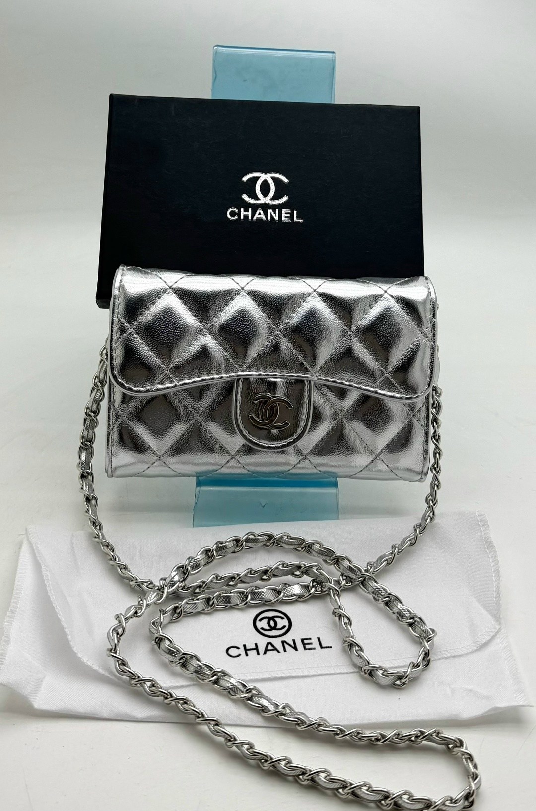 chanel сумка,сумка женская chanel,синяя сумка chanel 2.55 шанель клатч на ремне кожа,chanel клатч,клатч шанель