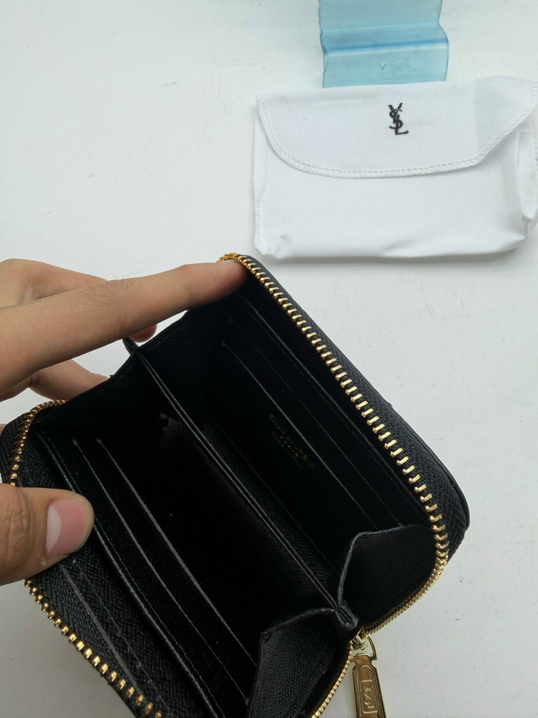 кошелек saint laurent,кошелек ив сен лоран,yves saint laurent кошелек,кожаный кошелек saint laurent,женский кошелек