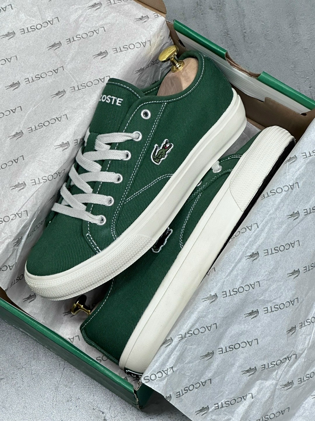 кеды lacoste,кроссовки lacoste,зеленые кроссовки лакост,lacoste зеленый,лакосте зеленый