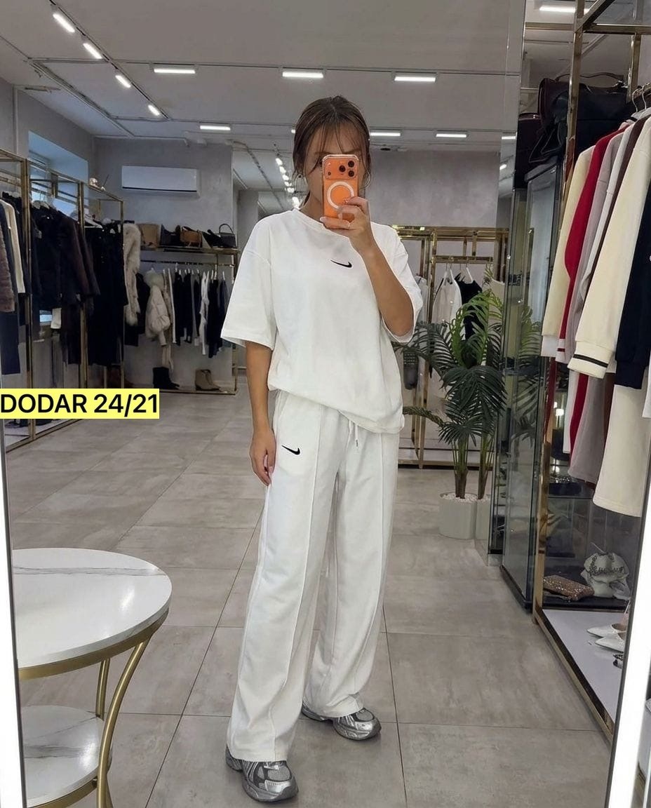 женский спортивный костюм adidas,костюм женский,костюм спортивный женский,спортивный костюм,костюм спортивные женские костюмы