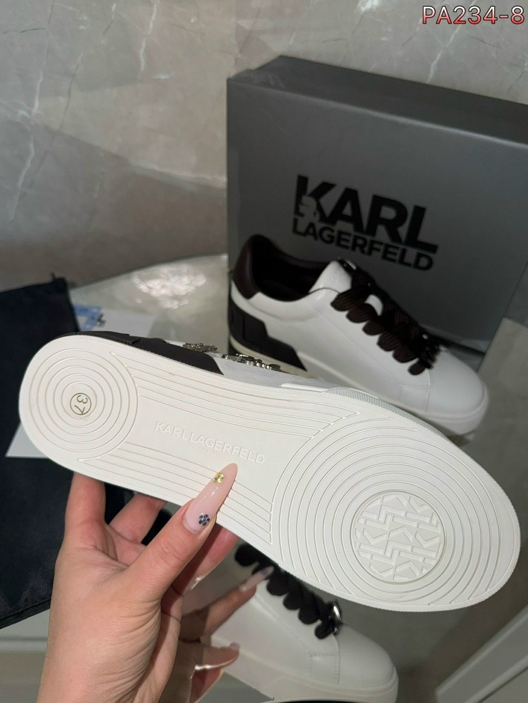 кеды karl lagerfeld,,кроссовки karl lagerfeld,кроссовки cate pins на шнуровке karl lagerfeld белый,кроссовки карл лагерфельд женские белые