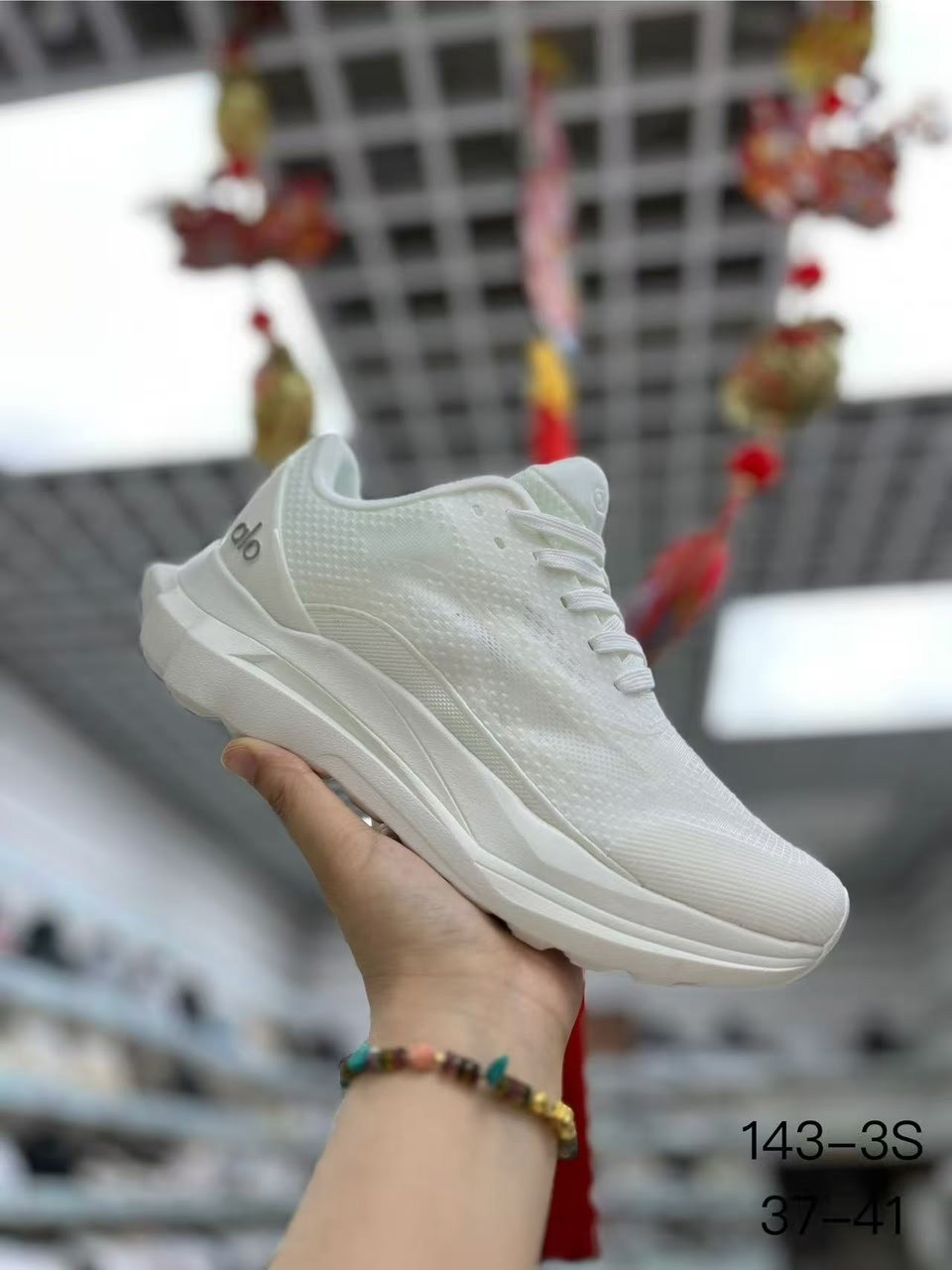 женские кроссовки adidas,кроссовки adidas,кроссовки adidas original,кроссовки adidas ozmillen,кроссовки adidas ozmillen alumina wonder beige
