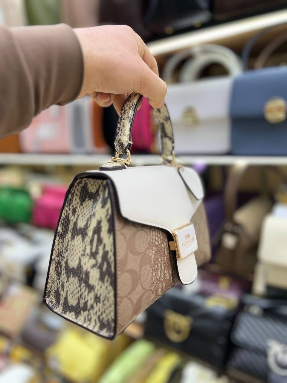 женская сумка coach,сумка coach,сумка на плечо coach,сумка,женская сумка в стиле coach