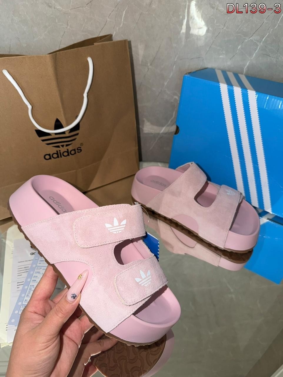 шлепанцы adidas,адидас шлепки,сандалии adidas,женские шлепанцы adidas originals adilette,женские шлепанцы adidas