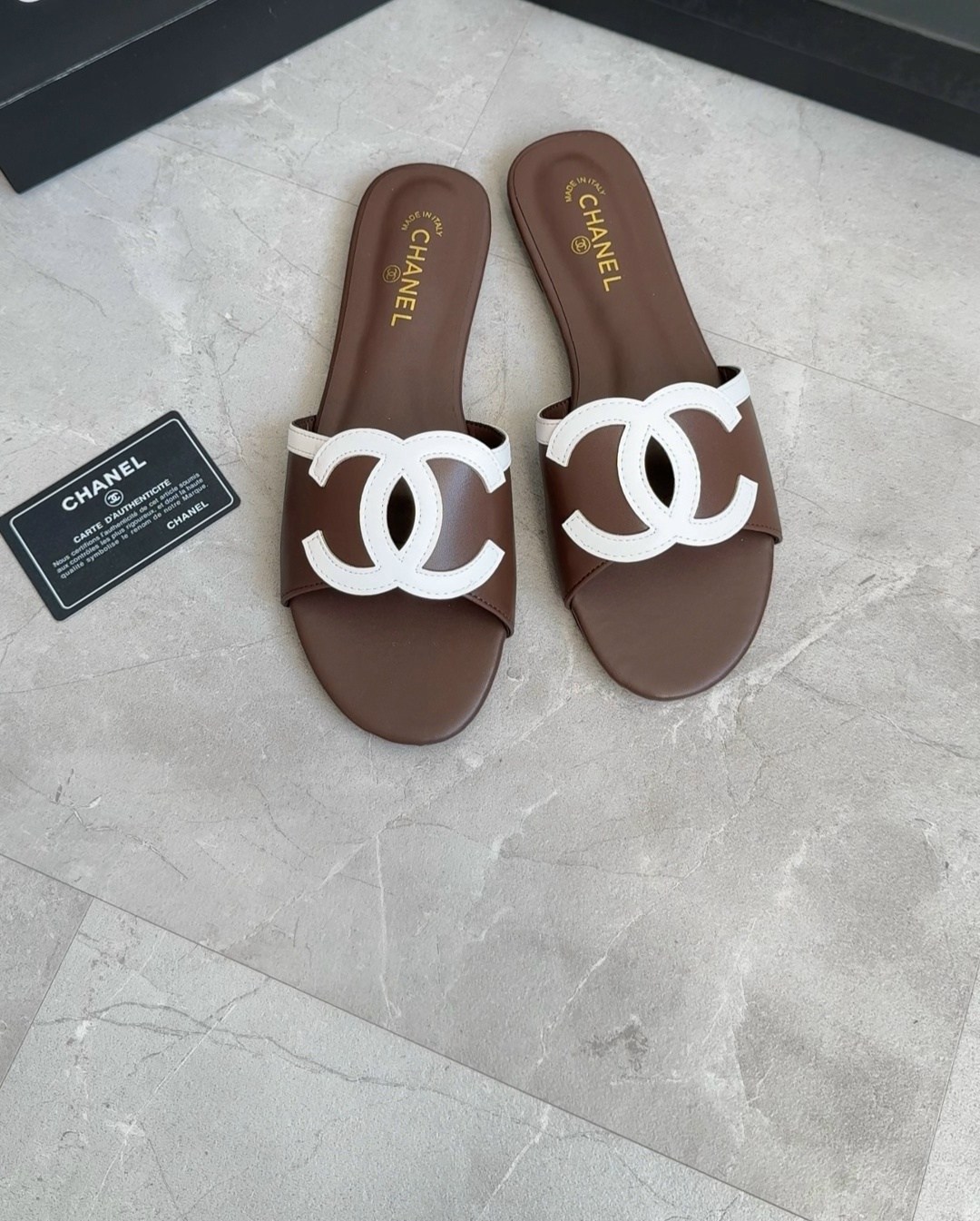 ,шлепанцы chanel,сандалии шанель,chanel slippers,шлепки шанель