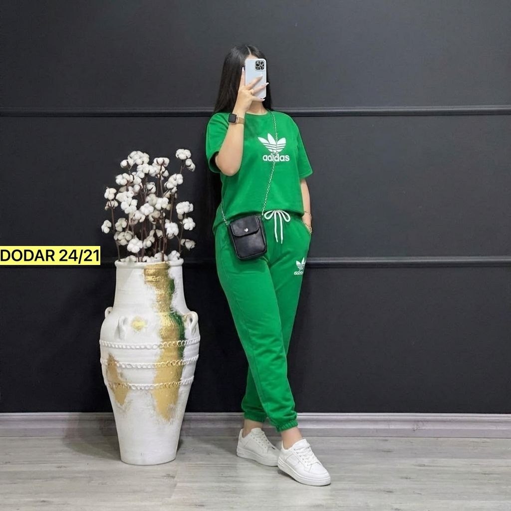 женский спортивный костюм adidas,костюм женский,костюм спортивный женский,спортивный костюм,костюм спортивные женские костюмы