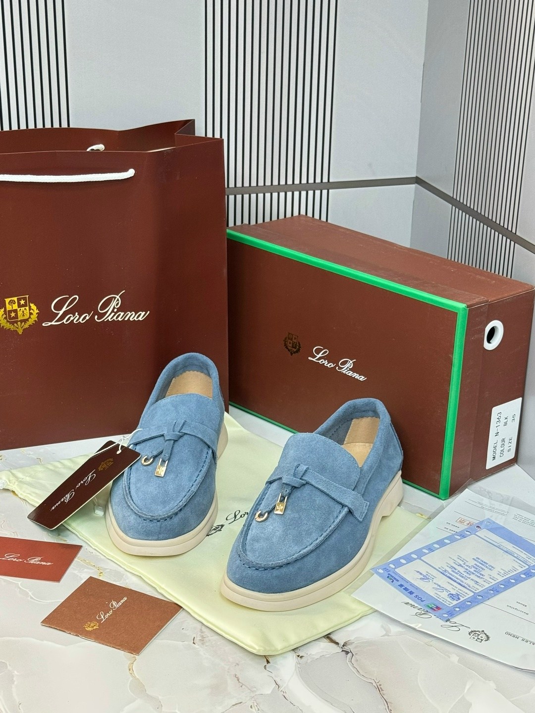 лоферы из натуральной замши loro piana,,лоферы женские loro piana,лоферы loro piana,замшевые мокасины лоро пиано