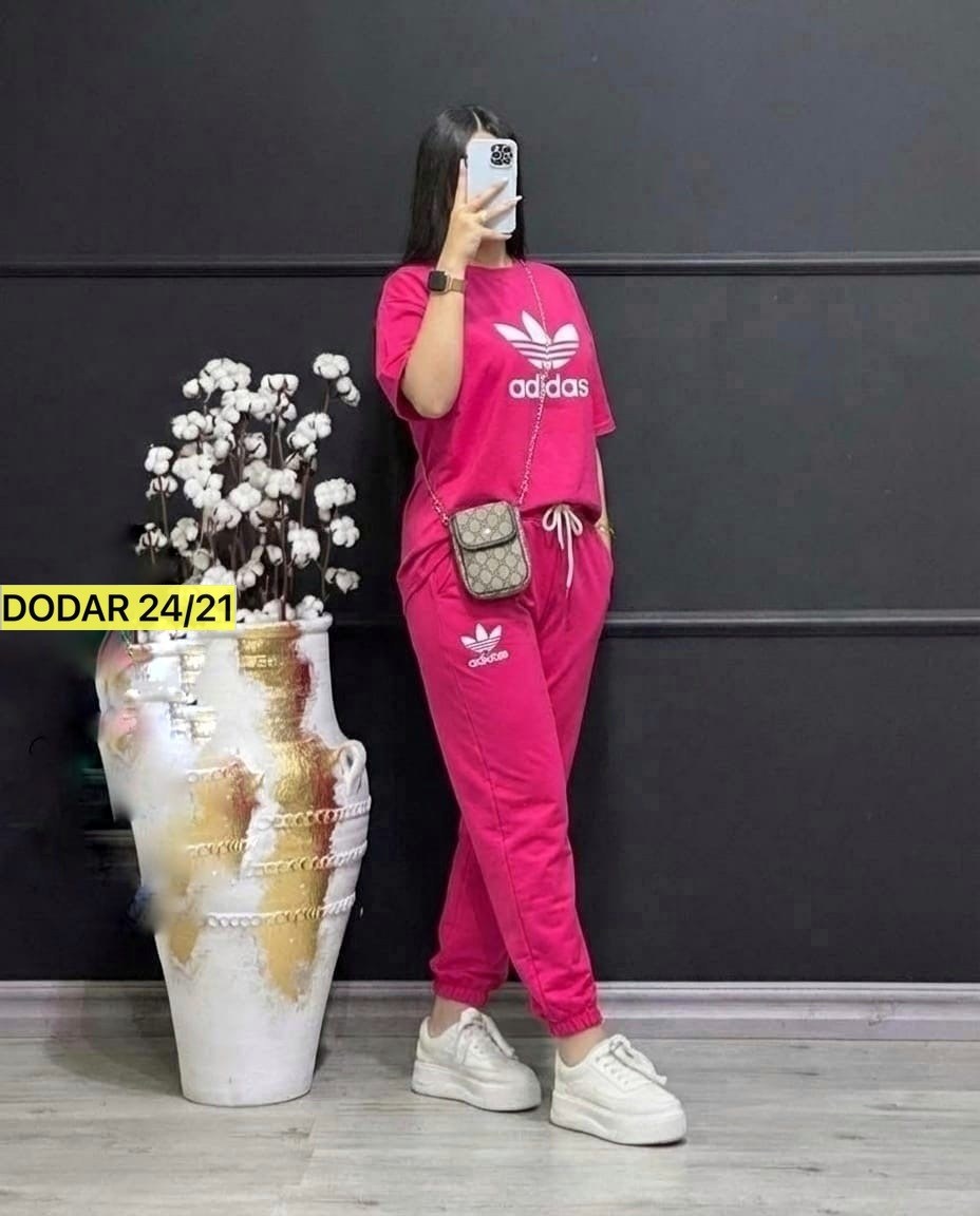 женский спортивный костюм adidas,костюм спортивный женский,костюм женский,спортивный костюм,костюм