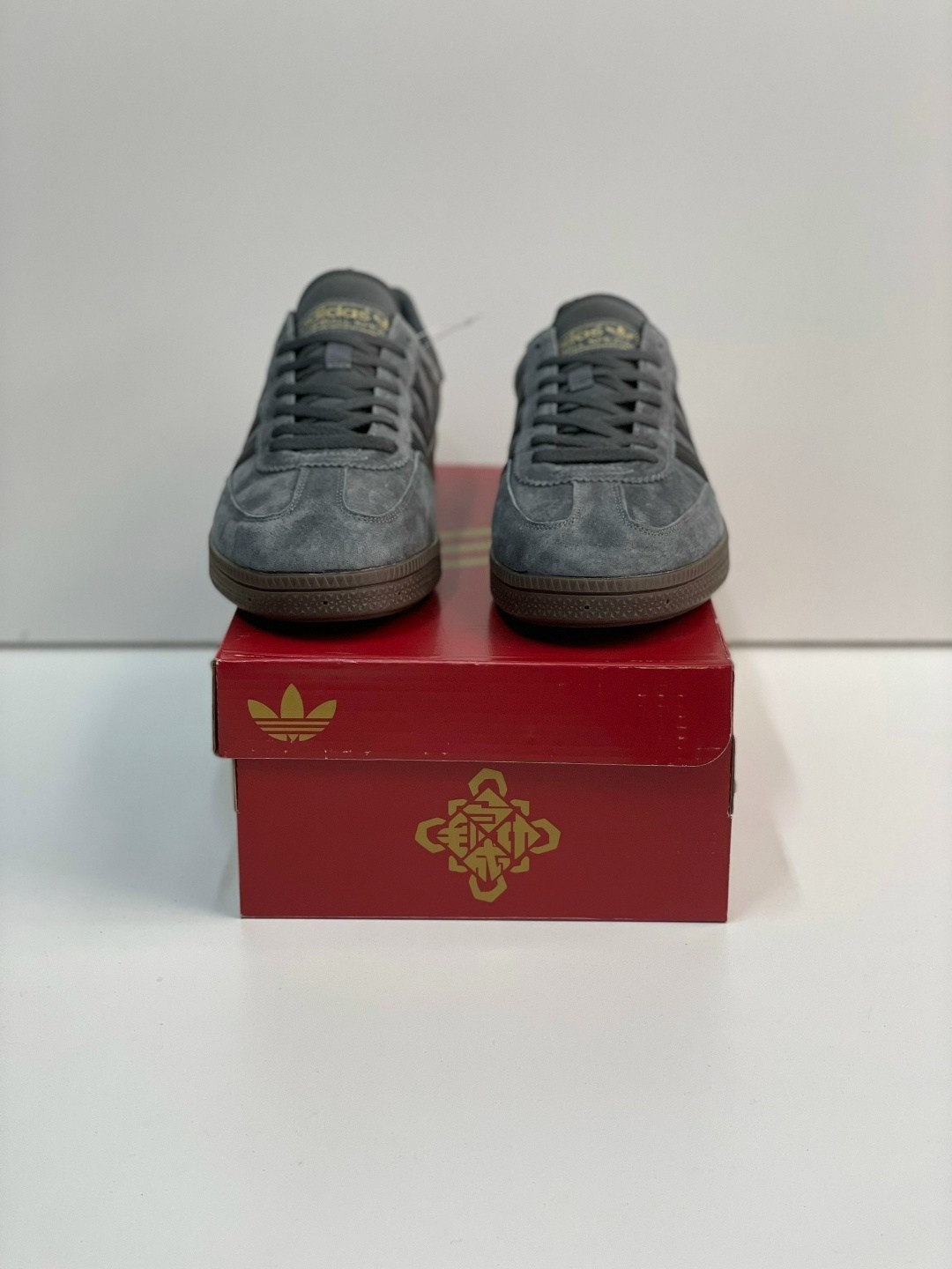 кроссовки adidas spezial спортивные кеды для бега adidas цвет серый черный,кроссовки adidas spezial,adidas spezial grey,adidas handball spezial,кроссовки adidas