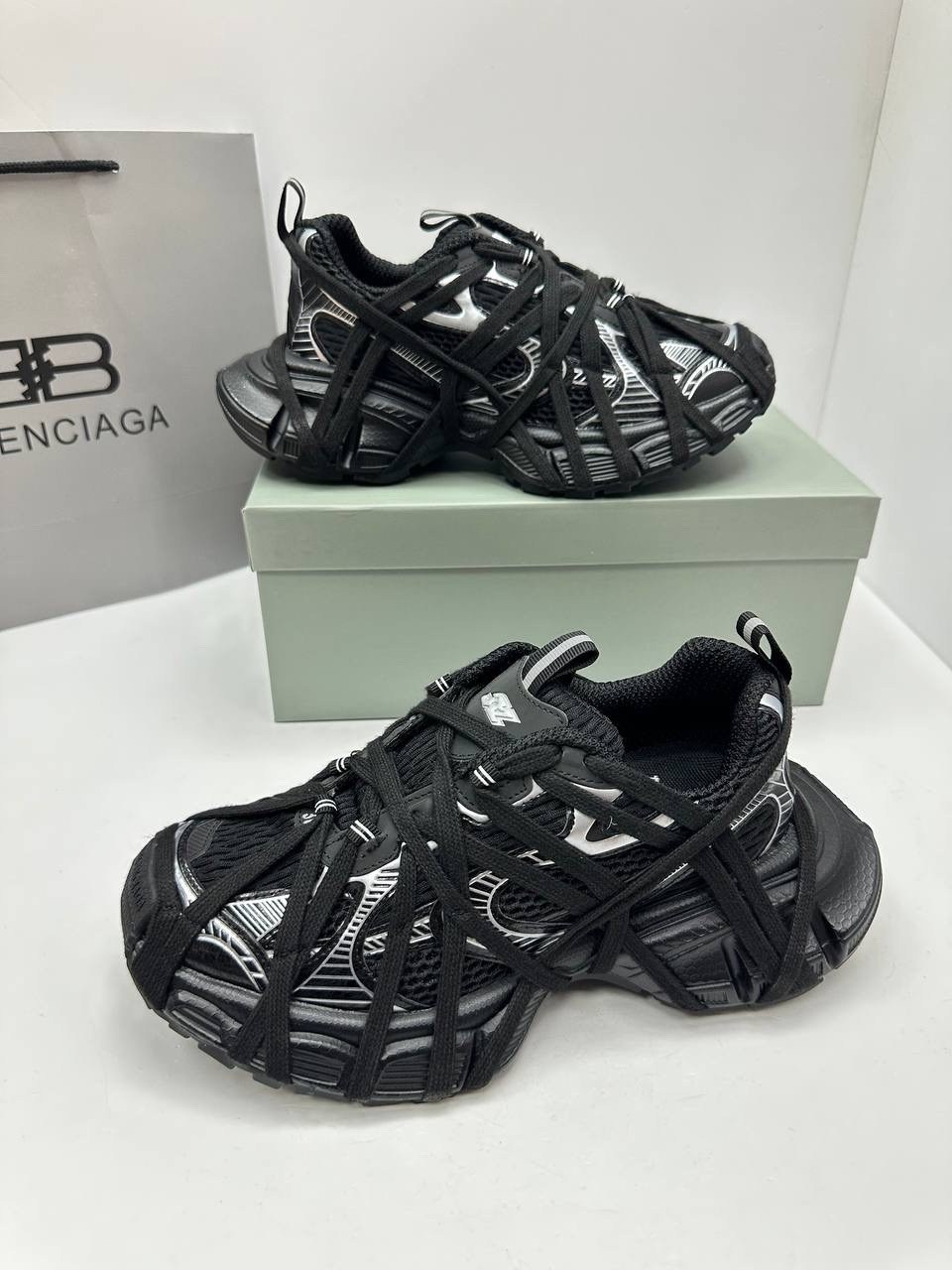 кроссовки женские balenciaga,кроссовки balenciaga,кроссовки 3 xl balenciaga,кроссовки 3xl extreme lace массивные на шнуровке balenciaga,кроссовки balenciaga premium shoes