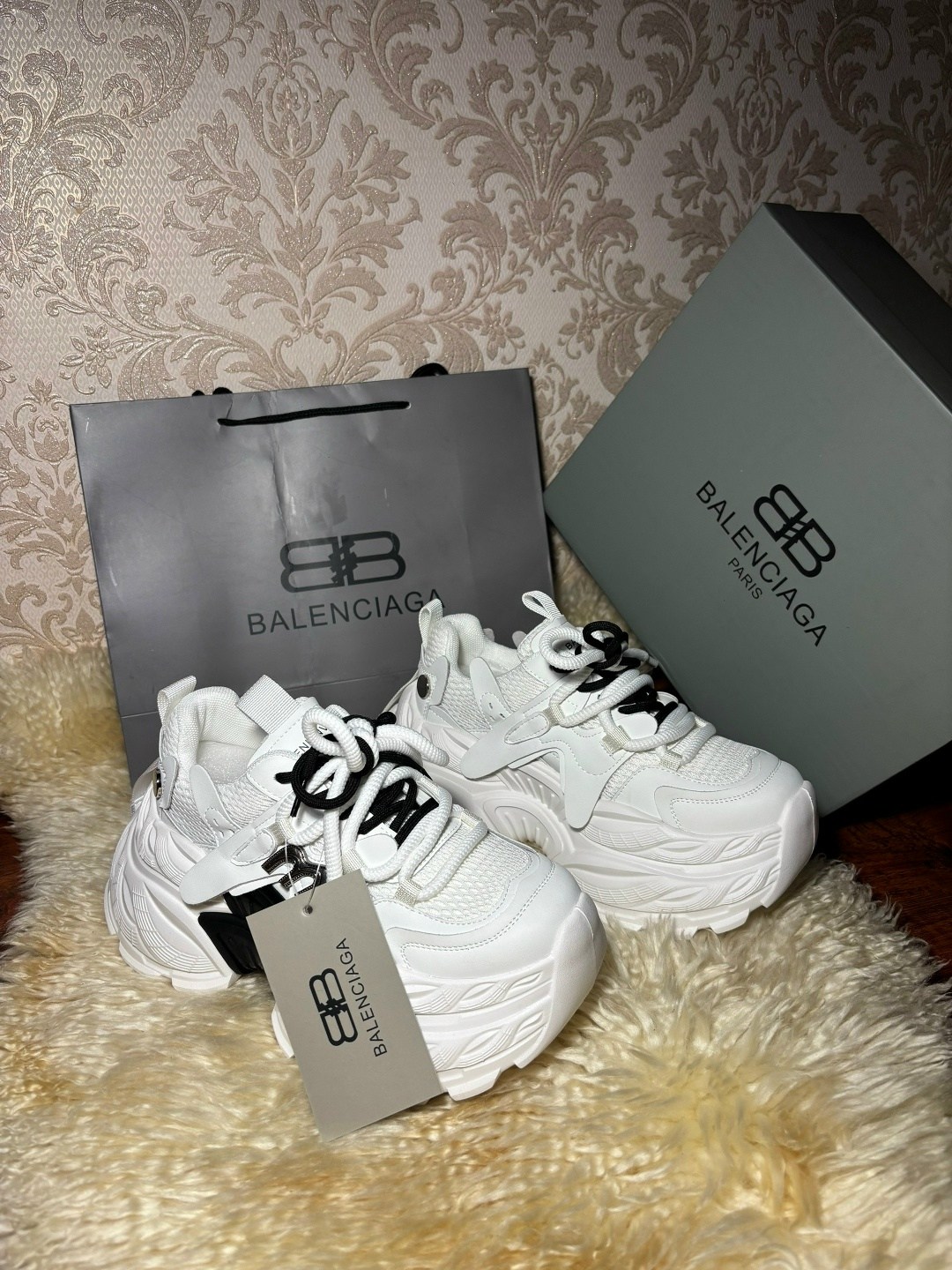 кроссовки,женские кроссовки,кроссовки balenciaga,balenciaga кроссовки женские,массивные кроссовки