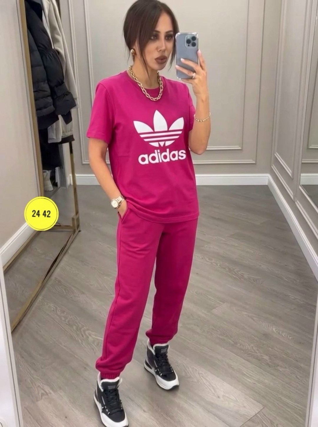 спортивный женский костюм,спортивные костюмы,костюм женский,костюм adidas,adidas костюм спортивный