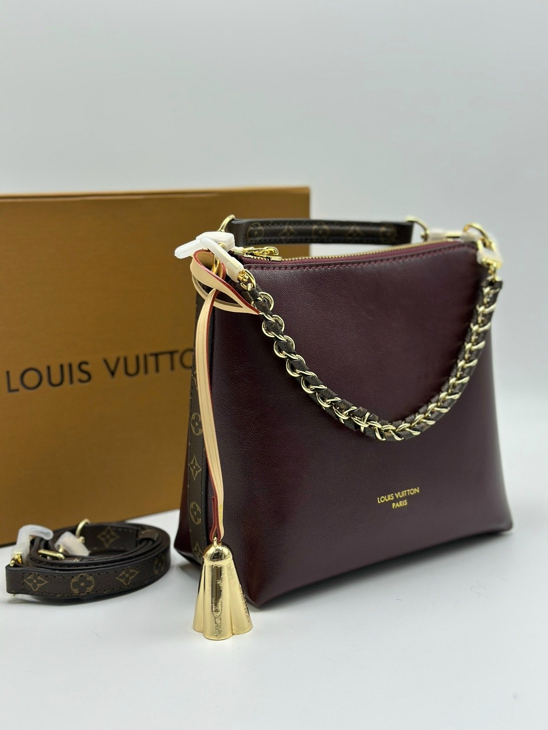 louis vuitton женская сумка,cумка louis vuitton,сумка луи виттон capucines,louis vuitton сумка на плечо,сумки луи виттон