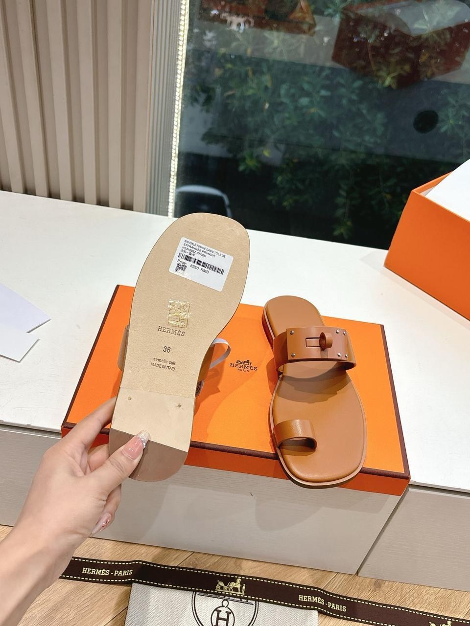,шлепки hermes женские,hermes шлепанцы,шлепки эрмес,шлепки гермес