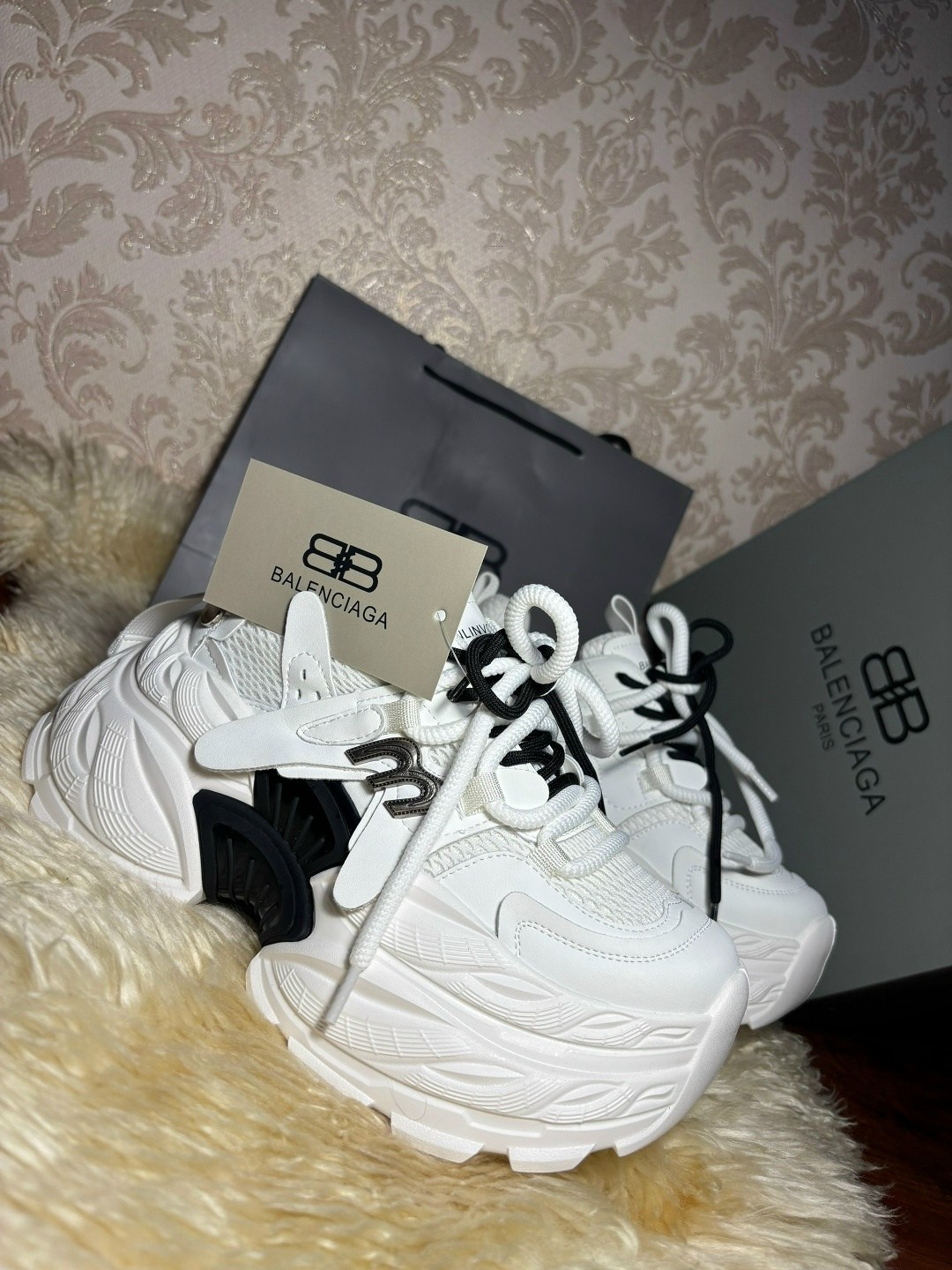 кроссовки,женские кроссовки,кроссовки balenciaga,balenciaga кроссовки женские,массивные кроссовки